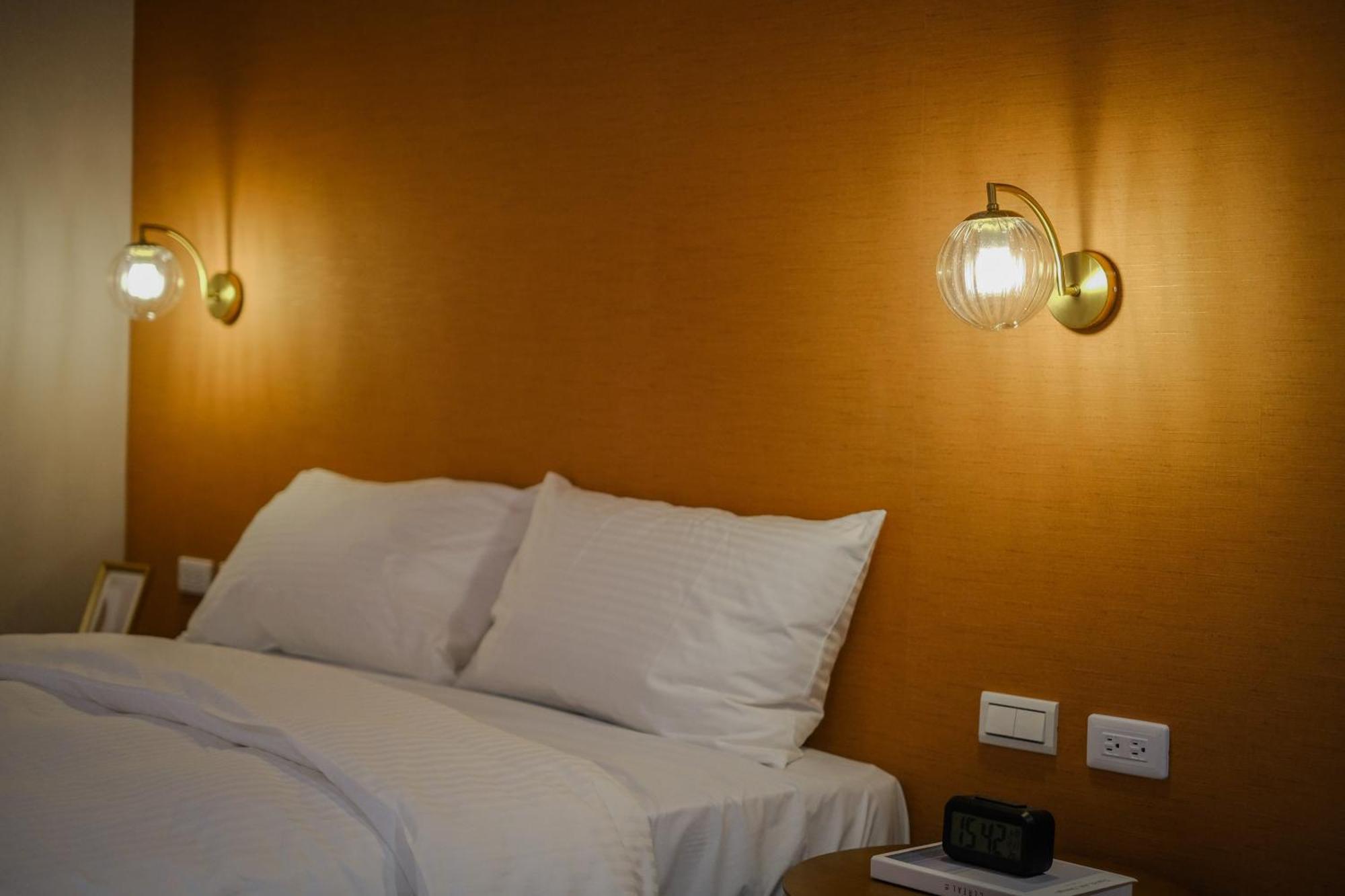 Giant Rich Hotel 3*